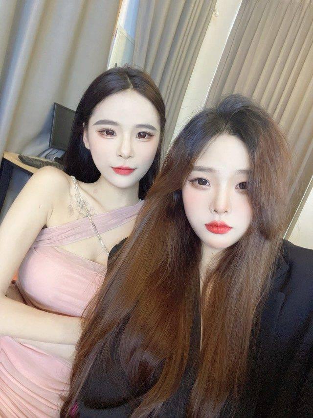 一个大胸漂亮的女孩