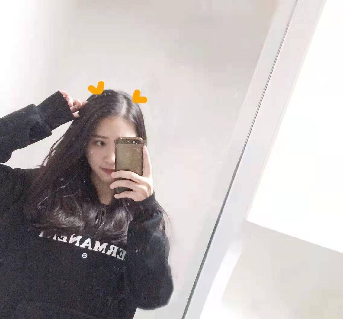 00后高颜值嫩妹服务好不敷衍