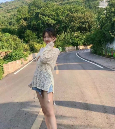 体育场大长腿 未验证