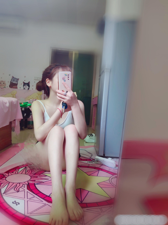 最新验证18岁邻家小妹刚出校园